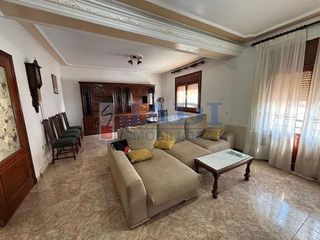 Chalet en venta en Valdepeñas