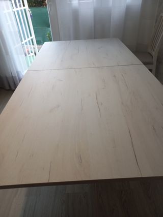 Mesa de cocina o salón abatible