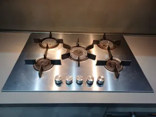 Forno Electrolux con cappa e fornelli Electrolux