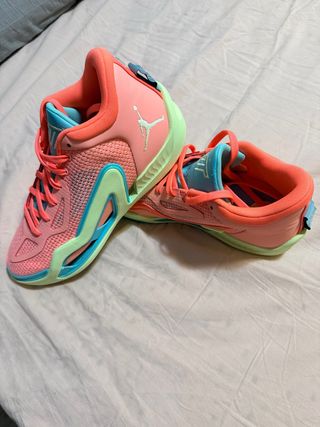 Zapatillas Nike Air Jordan Mujer Rosa y Turquesa