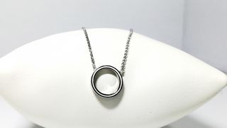 Gargantilla circulo blanco