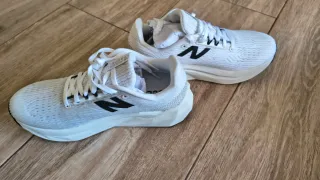 New Balance FuelCell Propel v5