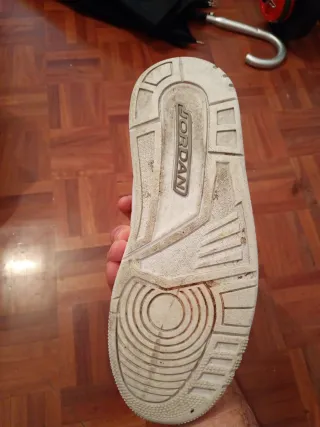 Jordan Zapatillas Blancas y Grises solo Tengo una