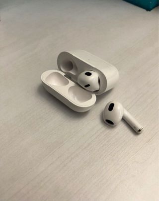 AirPods 3ª Gen Nuevos, estan en garantia.