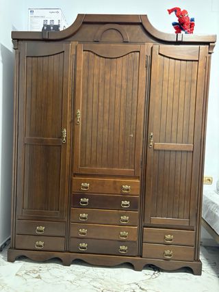 Dormitorio completo madera oscura