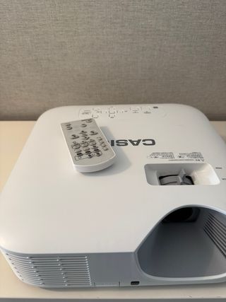 Proyector Casio XJ-F210WN Láser 5441h