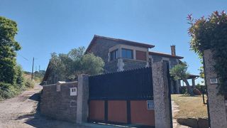 Chalet en venta en Laza
