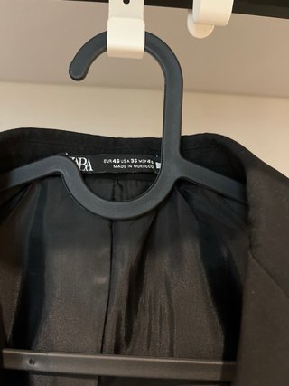 Traje completo pantpant y americana Zara negro