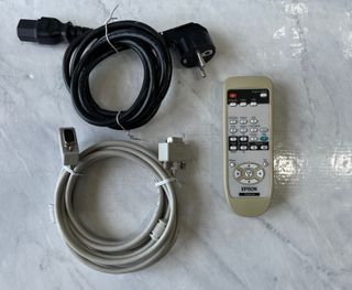 Proyector Epson EB-X7 Compacto