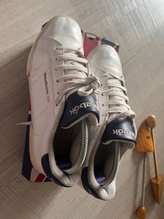 Zapatillas Reebok Cuero Vintage Blancas y Azules