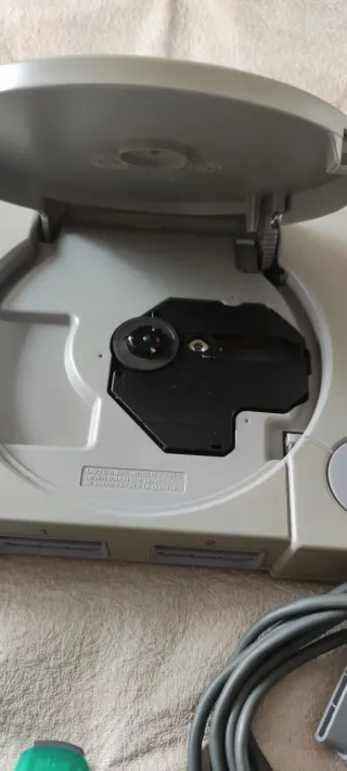 PlayStation 1 (PS1) con 2 mandos