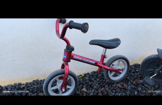 Bicicleta sin pedales y triciclo