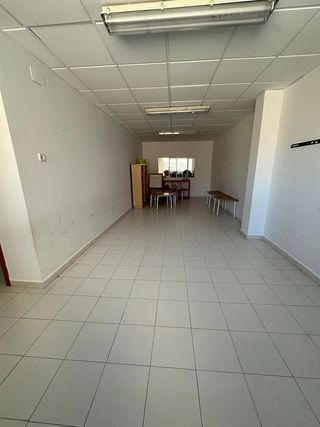 Local comercial en venta en Rafelbuñol/Rafelbunyol