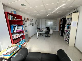 Local comercial en venta en Rafelbuñol/Rafelbunyol