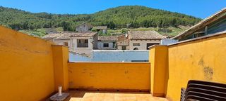 Piso en venta en Ayerbe