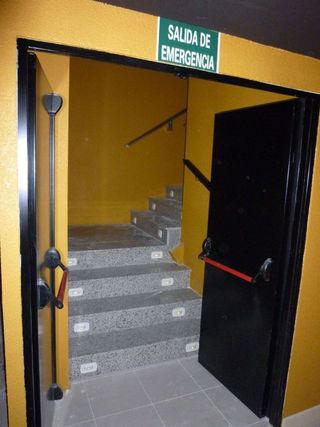 Bar en venta en San Isidro - Los Almendros en Alcalá de Henares