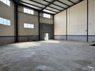 Nave industrial en venta en Baena