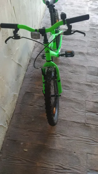 Bicicleta Verde Atractor Decathlon