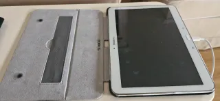 Samsung Galaxy Tab 4 con funda