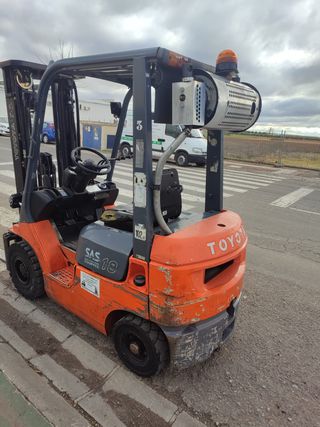 Carretilla Elevadora Toyota Diésel 1.800 kg