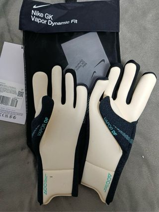 Guantes Nike Vapor Dynamic Fit Talla 6