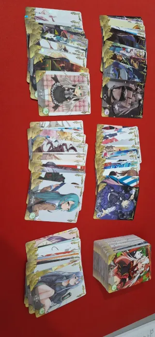 200 carte anime waifu oppai (no doppie)