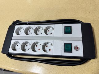 Regleta Premium Line 2 canales con interruptor