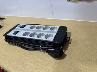 Regleta Premium Line 2 canales con interruptor