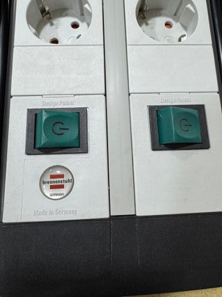 Regleta Premium Line 2 canales con interruptor