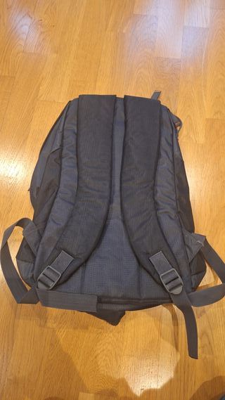 Mochila Gris y Naranja con Asa