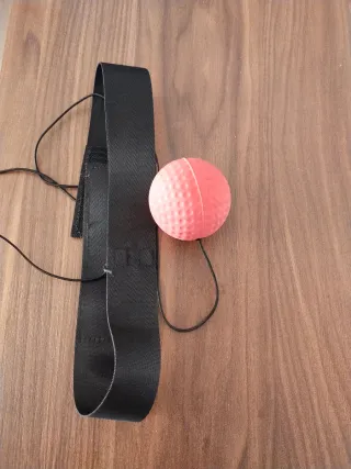 Artilugio para entrenar reflejos boxeo