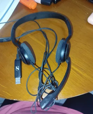 Auriculares Sennheiser USB Negros