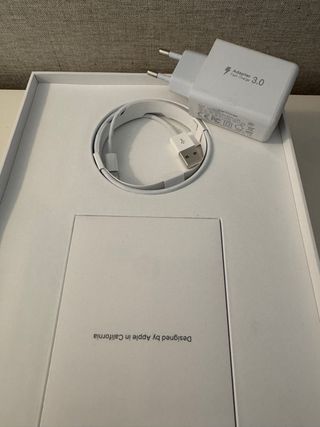 iPad 6ª Gen 32GB Wi-Fi Plata Caja Original