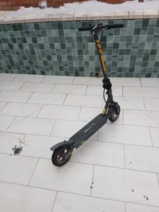 Patinete Eléctrico honeyWhale ,bateria mala