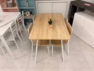 Mesa Comedor Madera  + 4 Sillas