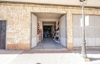 Local comercial en venta en Guadix