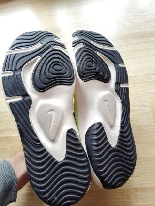 Zapatillas Nike Legend Essentials 3 Talla 44