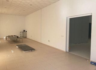 Nave industrial en venta en Barbate ciudad en Barbate