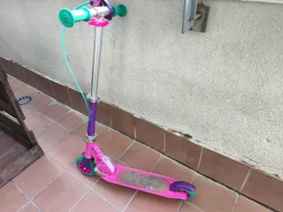 Patinete infantil rosa y morado