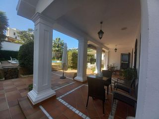 Chalet en venta en Lucena