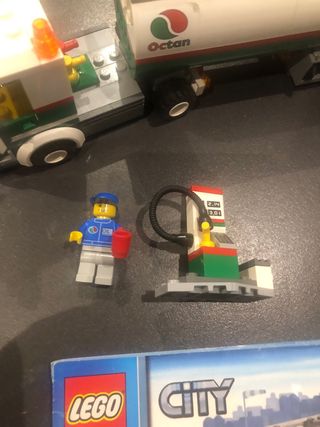 Lego City 3180 Camión Cisterna Octan