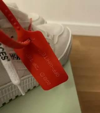 Off-White Canvas Off Court 43