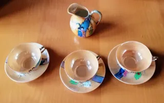 Jarra y 6 piezas de vajilla