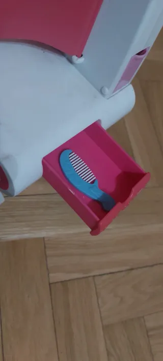 Nancy Tocador y Muñeca