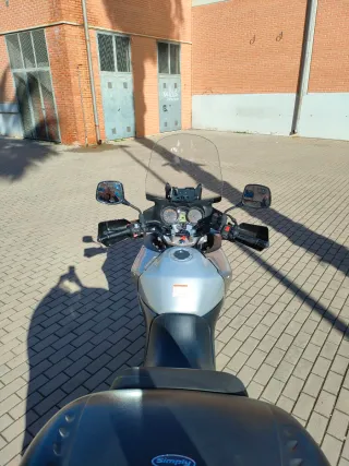 Suzuki V-Strom DL650 Dakar