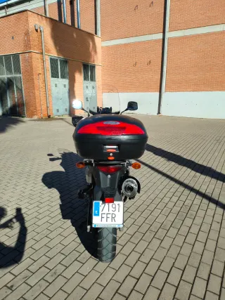 Suzuki V-Strom DL650 Dakar