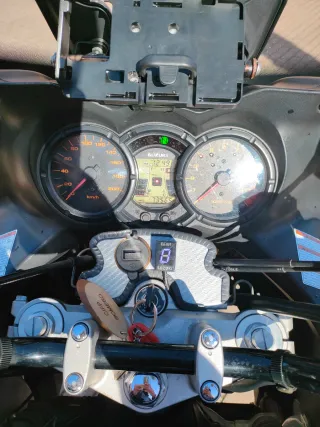 Suzuki V-Strom DL650 Dakar