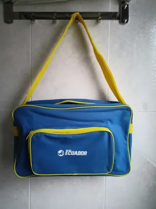 Bolsa bandolera azul y amarilla