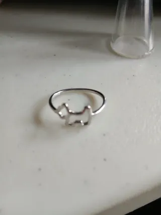 Anillo plata perro marca Agatha Paris