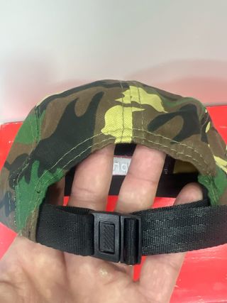 Gorra Supreme 5 Panel Camuflaje Militar